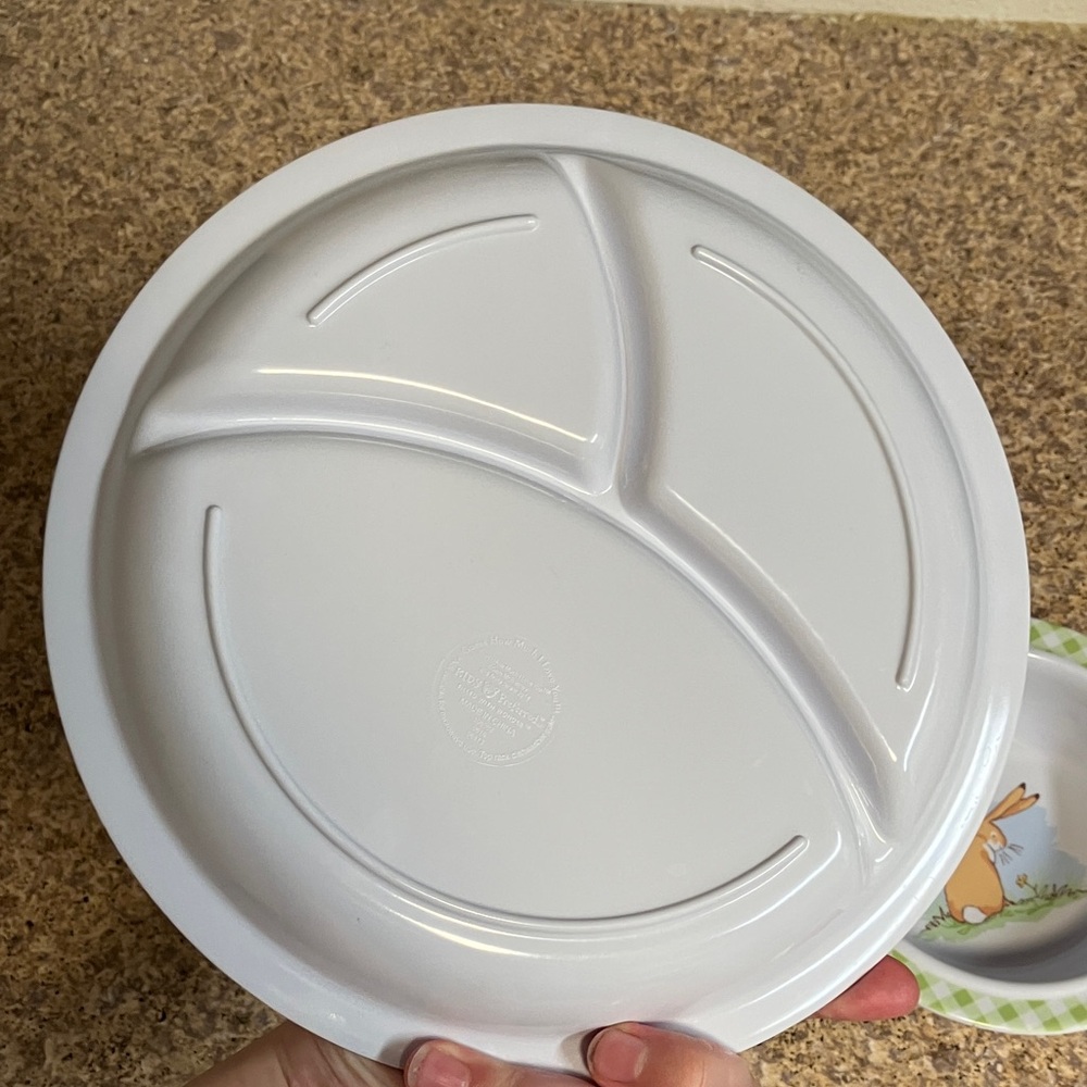 Children's Dinnerware Set with Rabbit Design - Picture 8 of 10